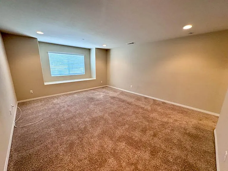 34726 Yellow Root St — Photo 38