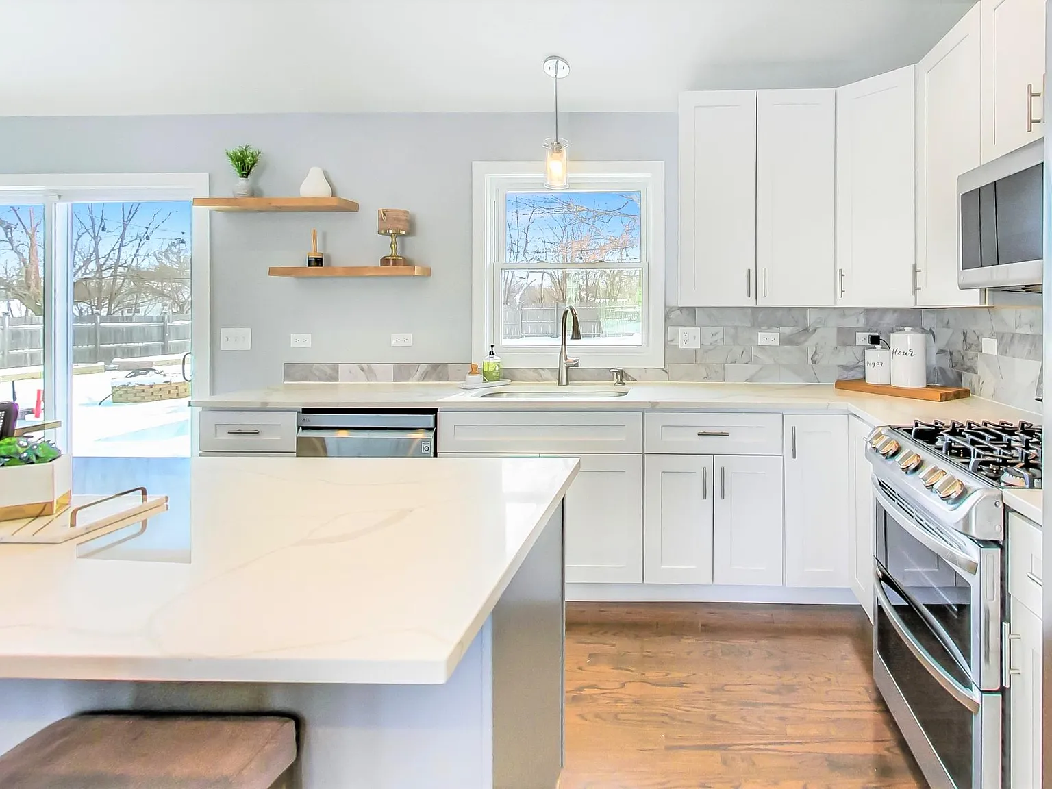 3 bed, 1500 sqft, $2,850 — Photo 3