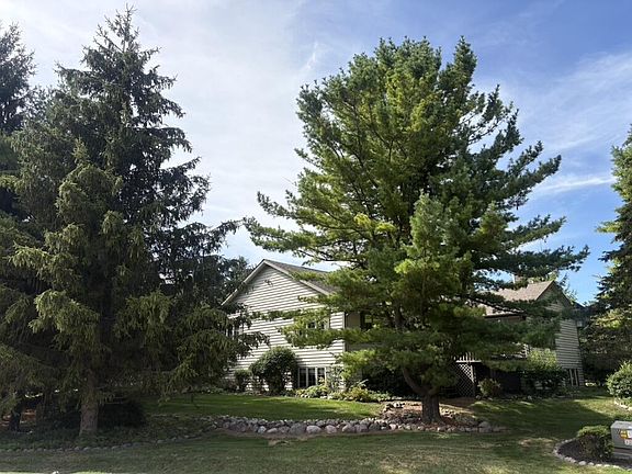 2nd image of 3989 Arrowhead COURT