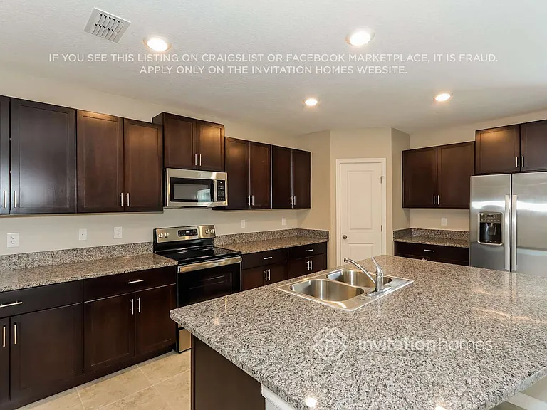 2247 Treesdale Ave — Photo 6