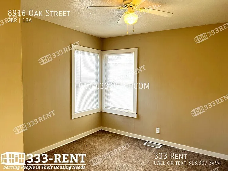 8916 Oak St — Photo 15