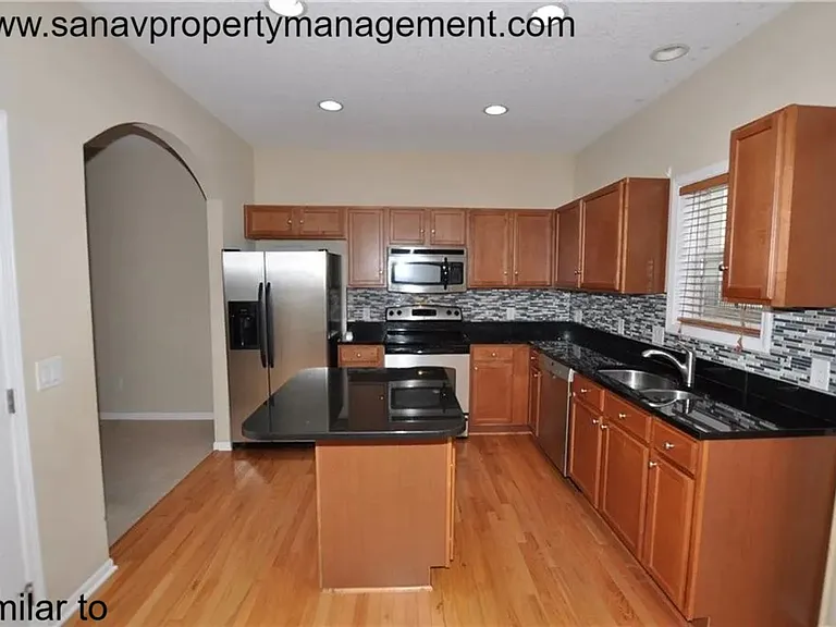 9160 Greenspire Dr #108 — Photo 3