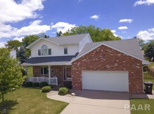 12504 N Cedar Bluff Dr, Dunlap, IL 61525