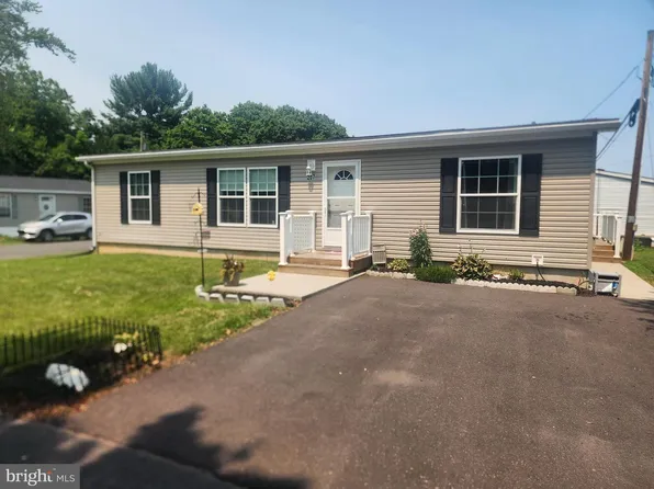 165 W Ridge Pike Lot 207, Royersford, PA 19468