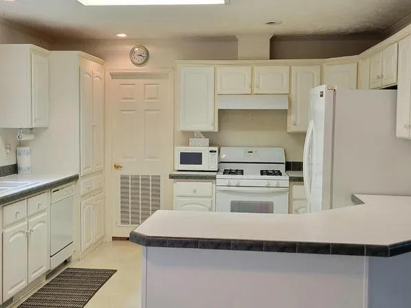 9363 Talladay Rd, Willis, MI 48191