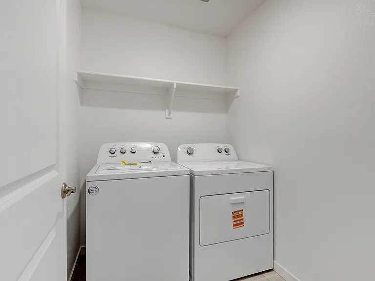 900 Andrews Crest Dr — Photo 30