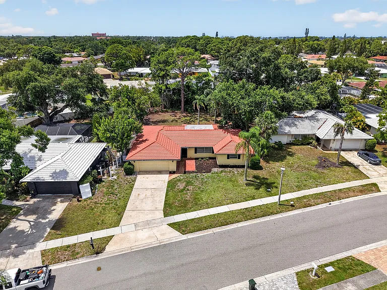 2508 Cardwell Way — Photo 46