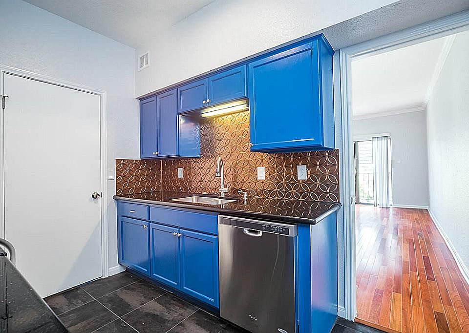 1st image of 2400 N Braeswood Blvd APT 314