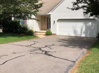 10 Chatfield Ter #10, Enfield, CT 06082