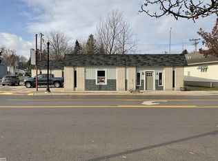 38 S Ridge St, Pt Sanilac, MI 48469