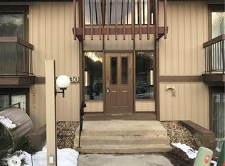 9530 Cove Dr UNIT C27, North Royalton, OH 44133