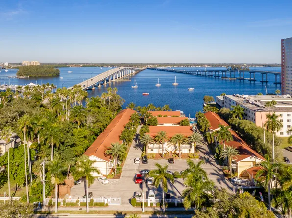 Riverwalk Apartments