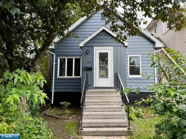 306 8th St S, Virginia, MN 55792