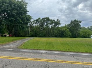 127 N Seymour Rd, Flushing, MI 48433