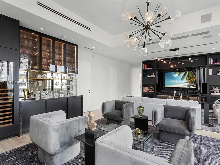 2821 S Bayshore Dr #8A — Photo 25