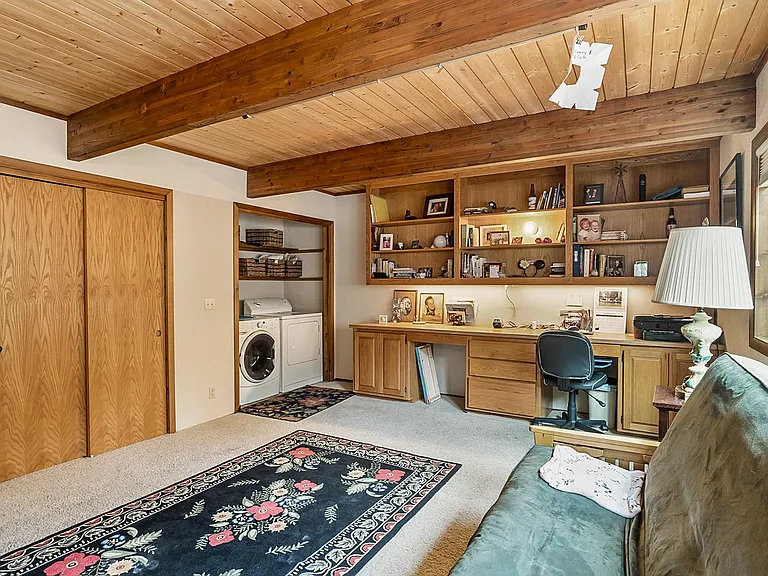 19607 Pine Holw — Photo 19