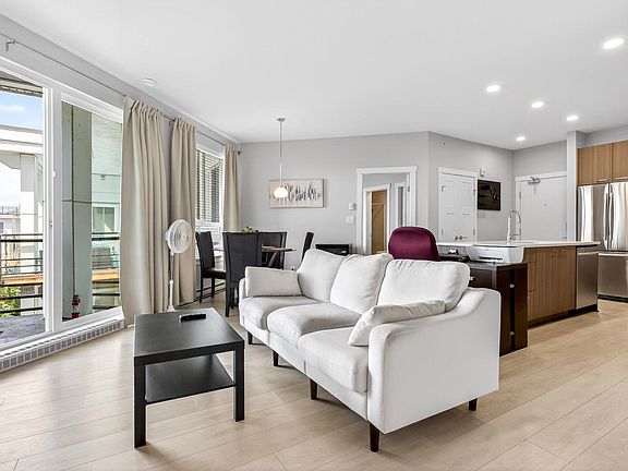 2nd image of 4690 Hawk Ln #414