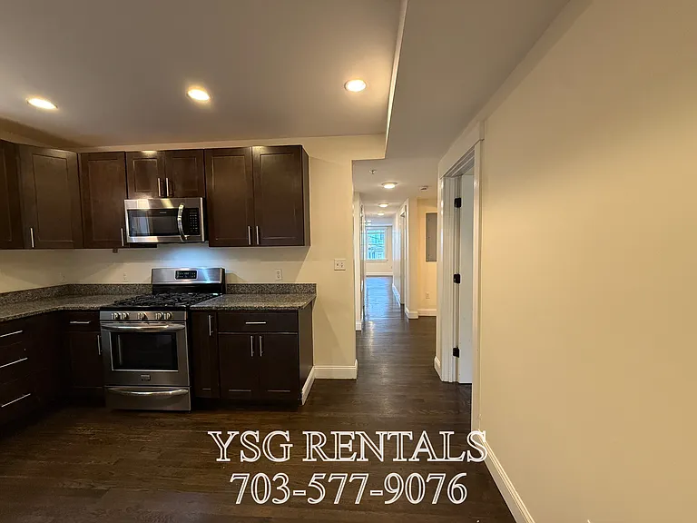 24 Sunset St #1 — Photo 22