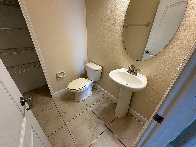 15171 Sunrise View Ln — Photo 25