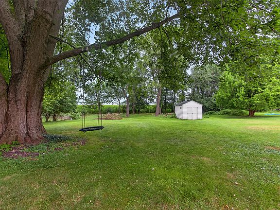 3rd image of 544 Maitland Dr