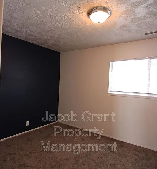 1474 S Falcon Dr — Photo 5
