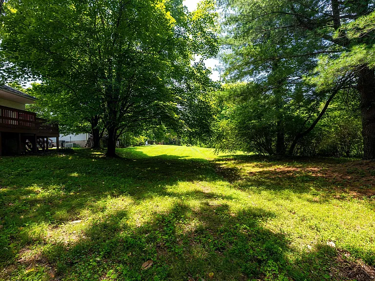 1215 Carriage Park Dr — Photo 36