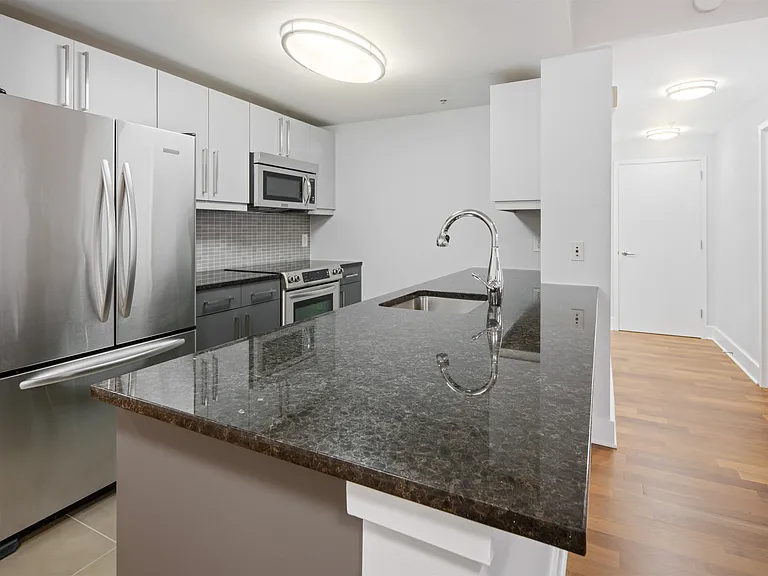 88 Morgan St #3301 — Photo 4