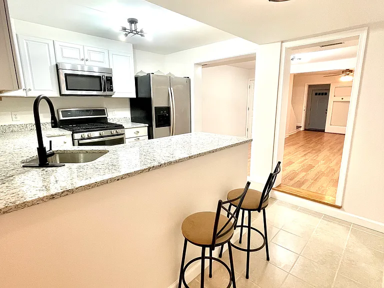6541 Saint Helena Ave — Photo 5