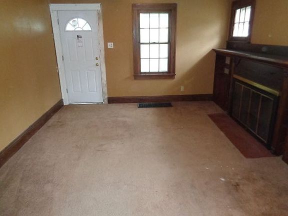 4th image of 35W350 Rockwell Ave