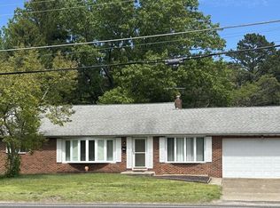 104 Cooper Rd, Voorhees, NJ 08043