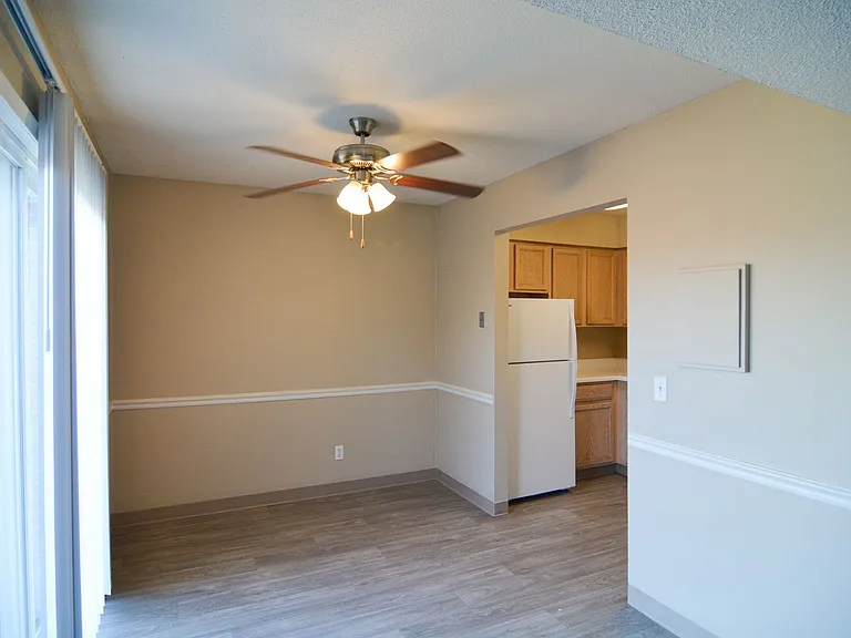 Citadel Apartments — Photo 30