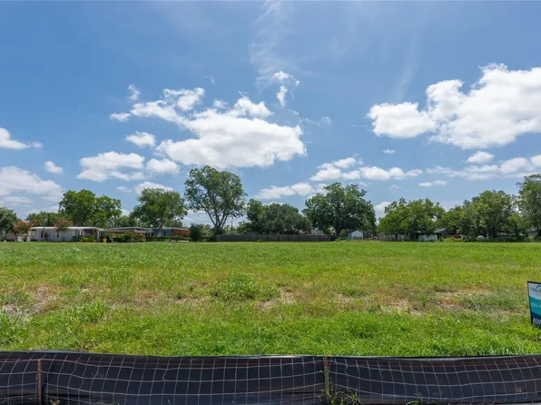 404 Koller Dr Lot 17, Weimar, TX 78962