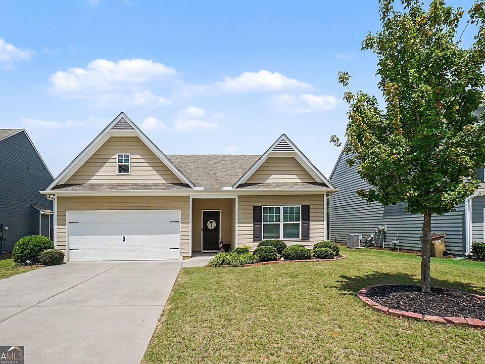 1st image of 55 Monarch Ct