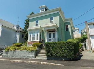 10 Forest St APT 2, Gloucester, MA 01930