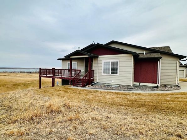 24 Eagle Bay, Brule, NE 69127