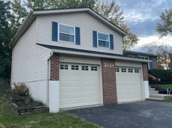 2424 Windsor Village Dr, Miamisburg, OH 45342