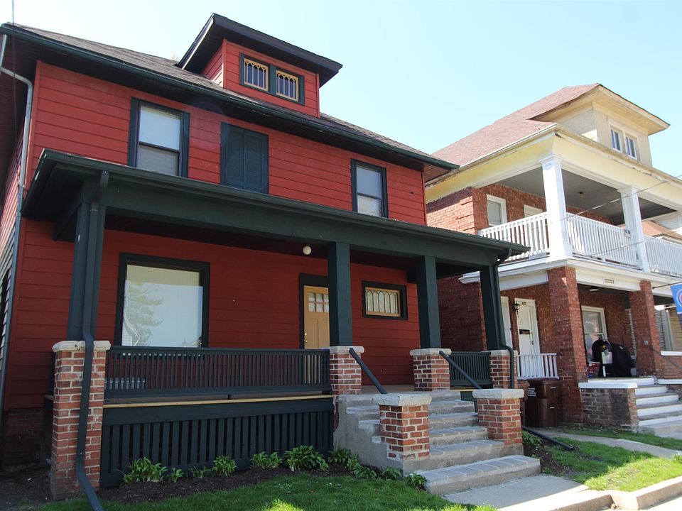 1st image of 718 Locust St