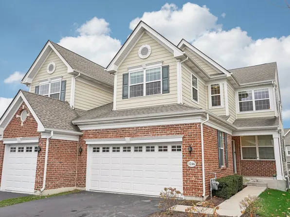 1246 Falcon Ridge Dr, Elgin, IL 60124