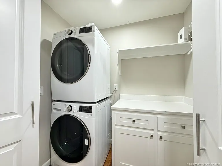 424 N Market Ave — Photo 21