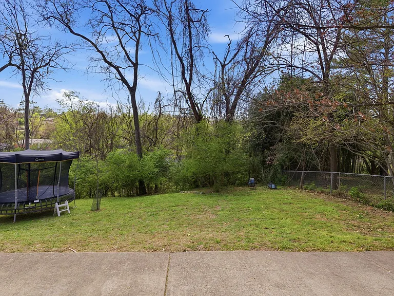 2622 Airpark Dr — Photo 40