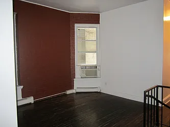 Rented by Aimee Grodanz, LREB