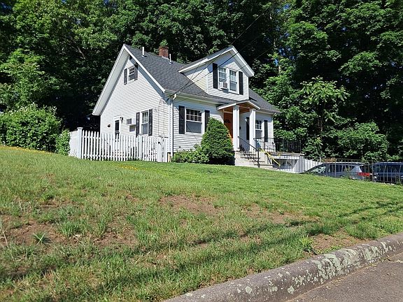 3rd image of 116 Parker Rd