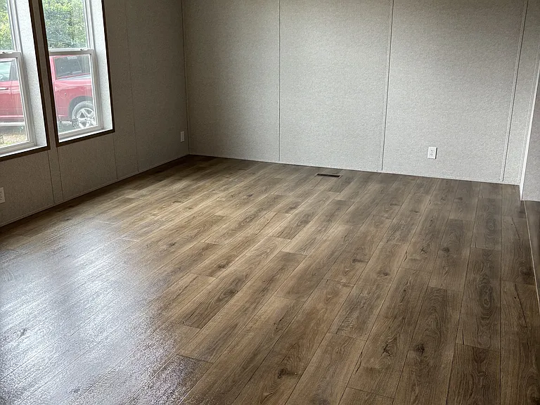 304 Piper Dr — Photo 4
