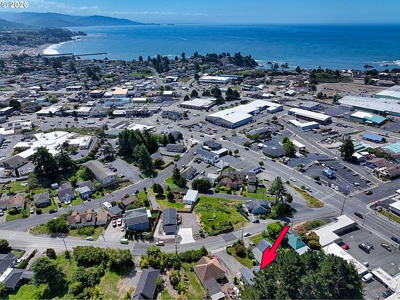 2nd image of 734 Pacific Ave