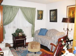 3 Bedford Rd, Woburn, MA 01801