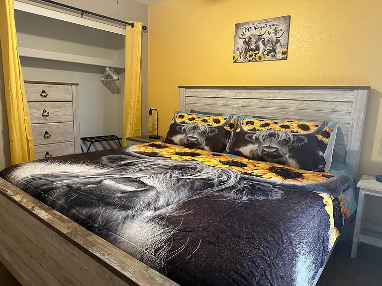 1814 W Kerry Ln — Photo 28