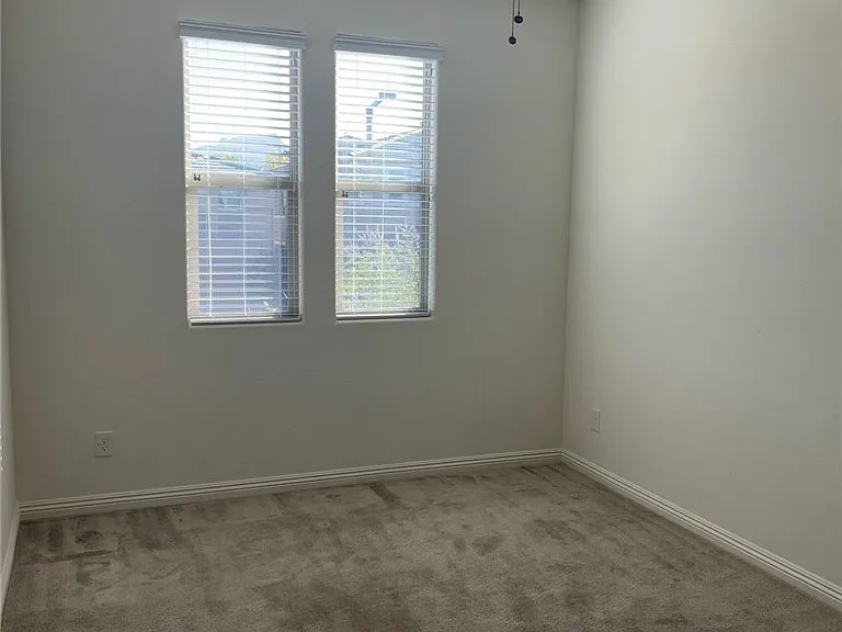 910 Cherry Glen Pl — Photo 8