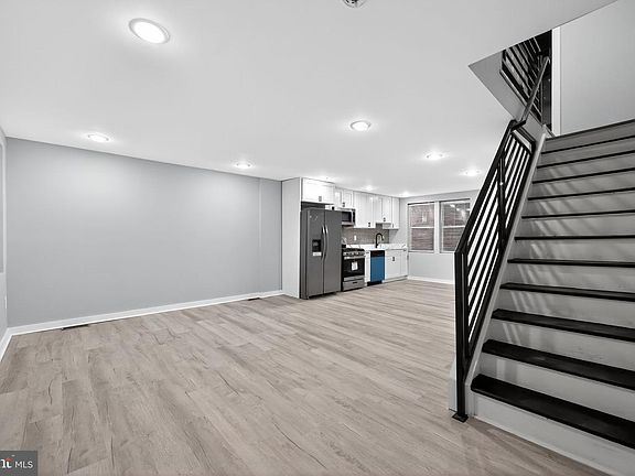 4th image of 1433 N Chesapeake Rd