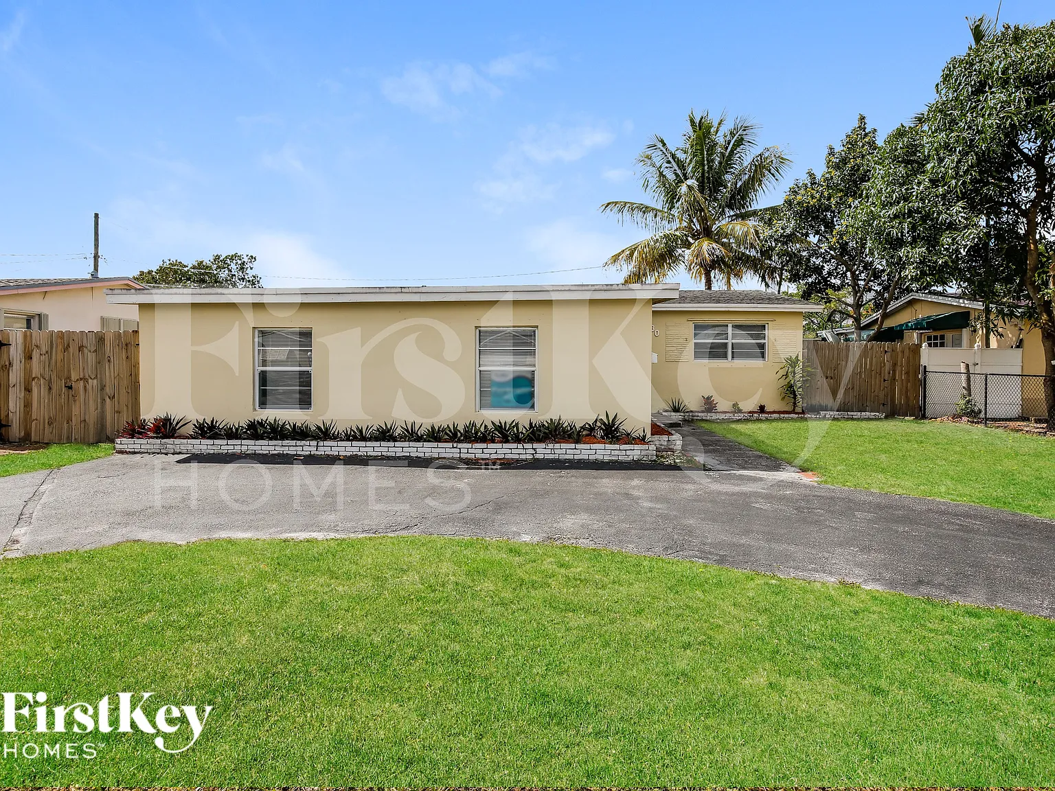 4 bed, 2.0 bath, 1829 sqft, $3,665 — Photo 1