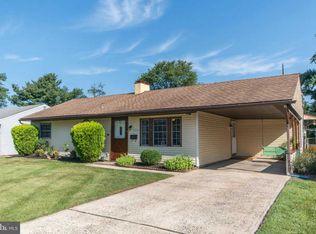 819 Chesterton Rd, Fairless Hills, PA 19030